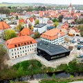 Der Erweiterungsneubau des Amtsgerichts Kaufbeuren ist sowohl ökologisch als auch architektonisch herausragend und bekommt dafür den Architekturpreis 2024 des Bezirks Schwaben. - Foto: Marco Kleebauer/© MK-Fotografie