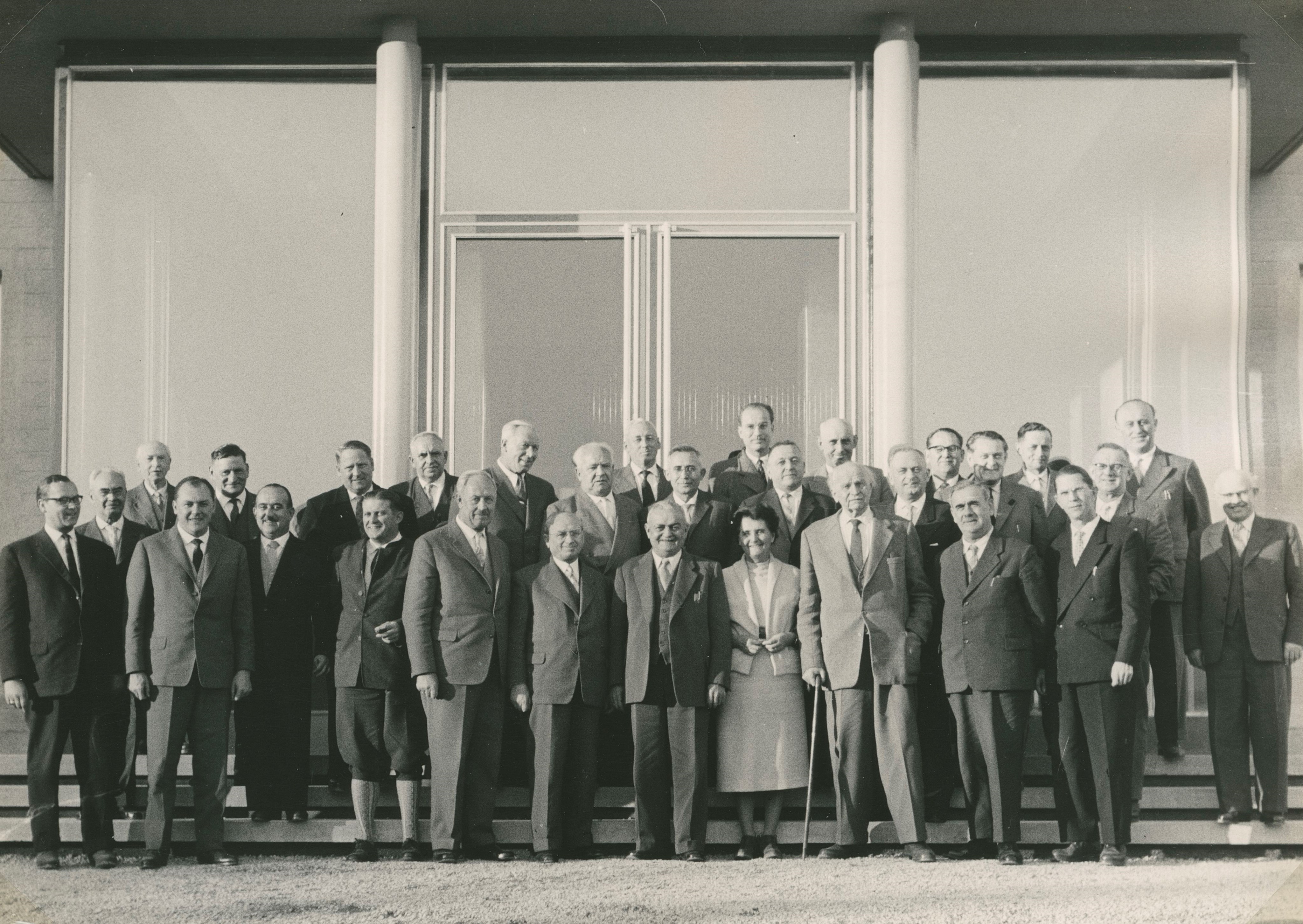 Nach Ende des sogenannten „Dritten Reichs“ wird 1954 der Bezirkstag von Schwaben neugewählt. Das Archiv lagert Quellen aus der Zeit, darunter eine Aufnahme des ersten Bezirkstags 1954-1958 vom 5.12.1958 in Kaufbeuren Bildnachweis: Wolfram Schöne