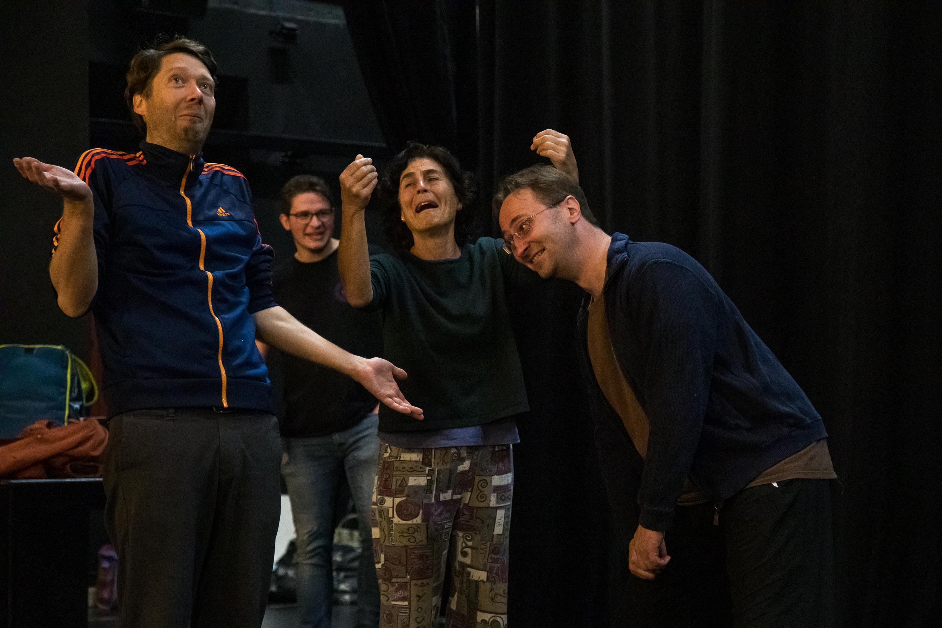 Bezirksheimatpflege und Junges Landestheater Schwaben laden ein: (Alice) im Wunderland bei den Schwäbischen Theatertagen